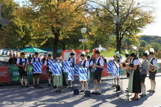 10. Münchner Trachtenlauf am 12.10.2019 im Rahmenprogramm des 34.. Generali München Marathons (©Foto:Martin Schmitz)
